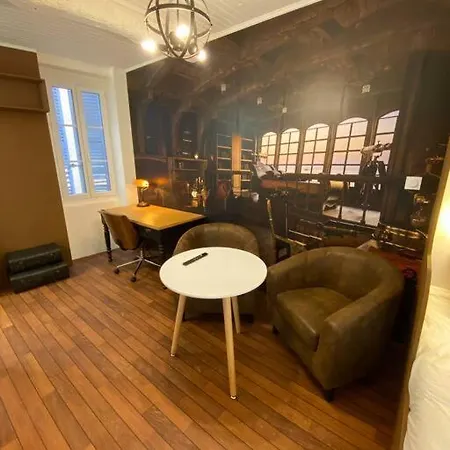 Apartment Atypique En Plein Coeur De *